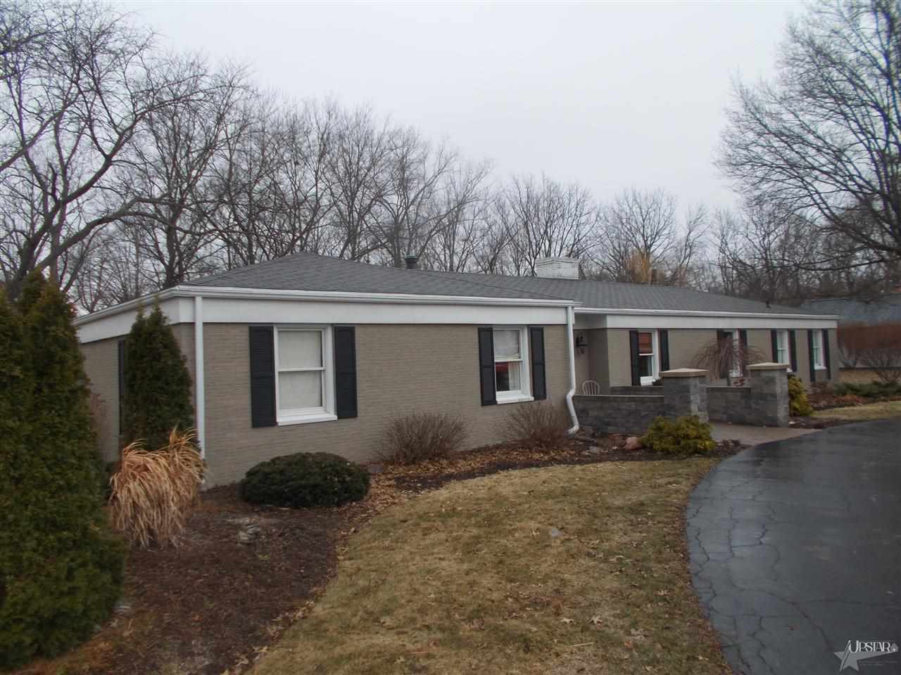 700 Hill Dr, Columbia City, IN 46725 photo 4