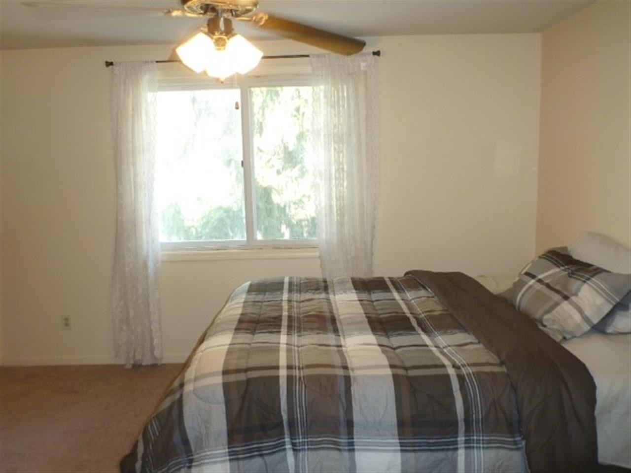 312 S Main St, Middlebury, IN 46540 photo 17