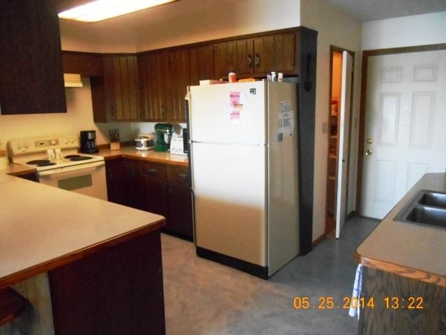 756 N Lake St, Warsaw, IN 46580 photo 4