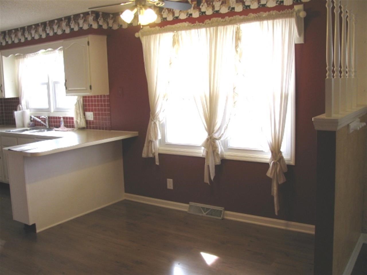 429 Roosevelt Dr, Mount Vernon, IN 47620 photo 3