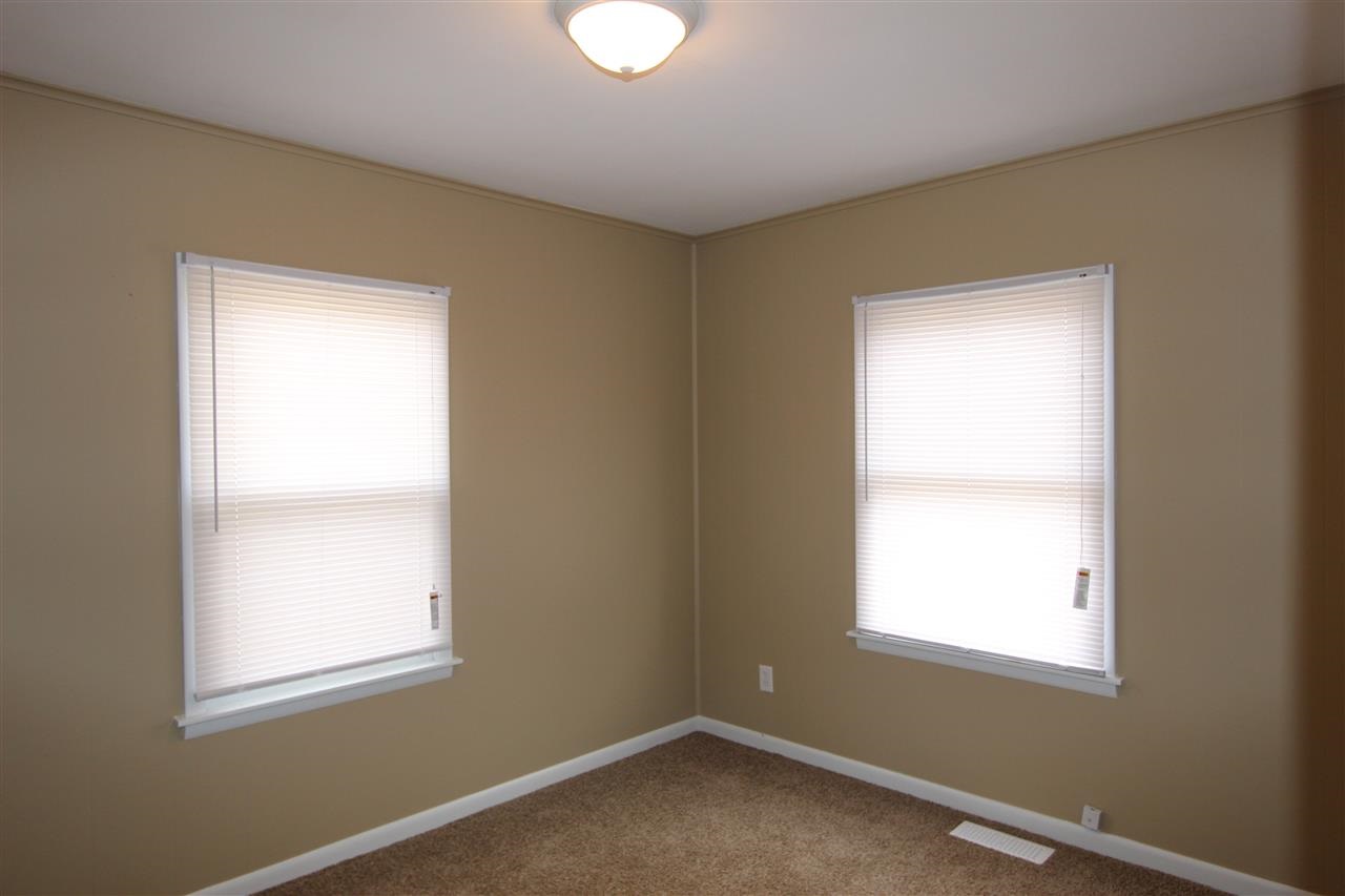 5834 N Kerth Ave, Evansville, IN 47711 photo 8