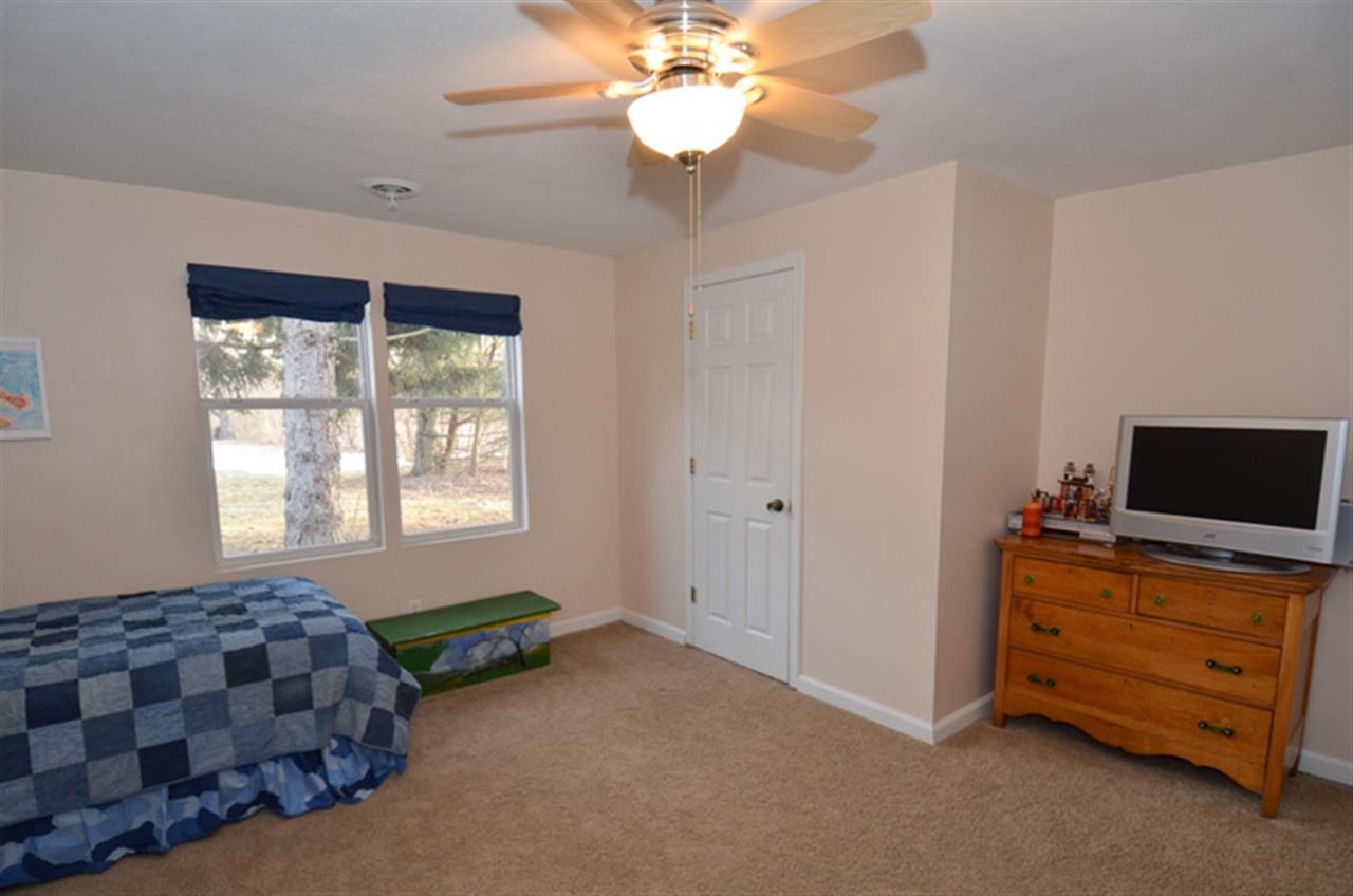23781 Keller Rd, South Bend, IN 46628 photo 17