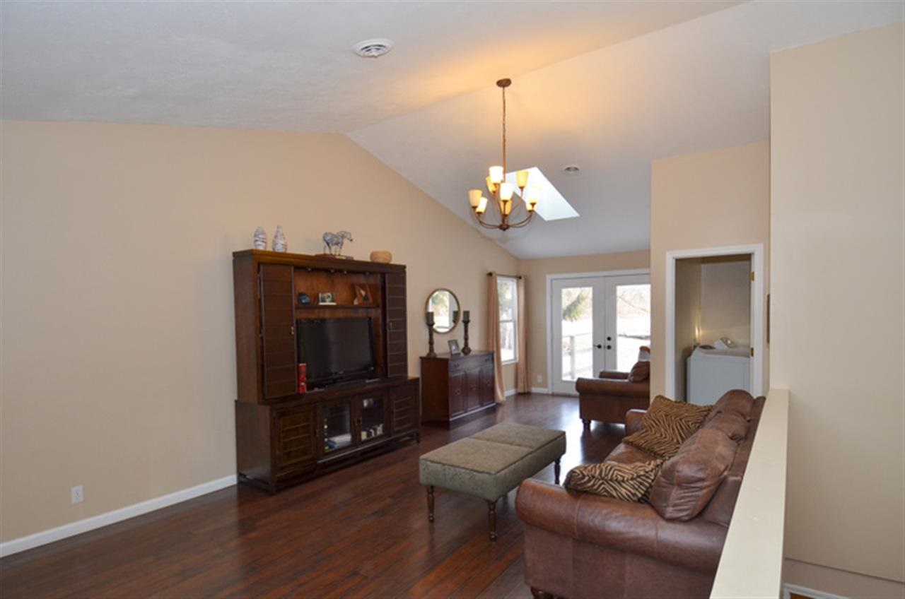23781 Keller Rd, South Bend, IN 46628 photo 2