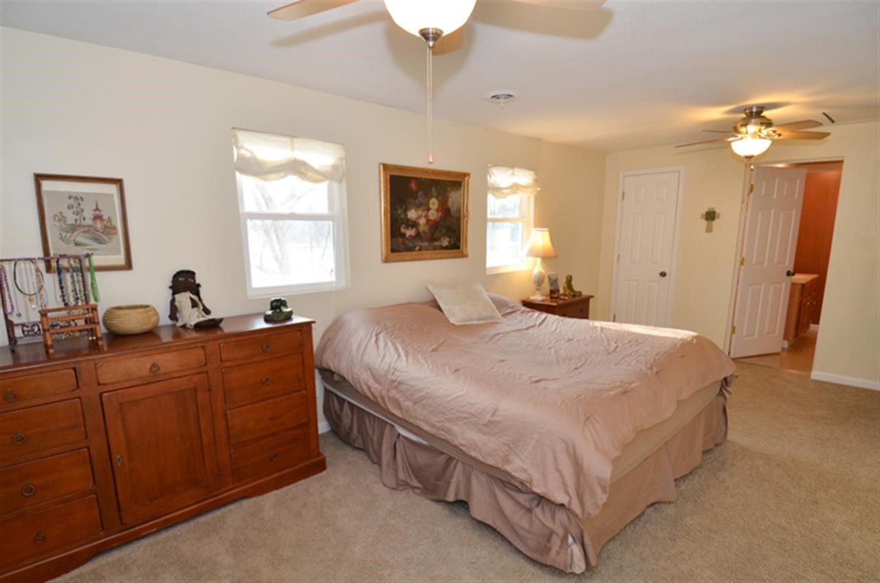 23781 Keller Rd, South Bend, IN 46628 photo 13