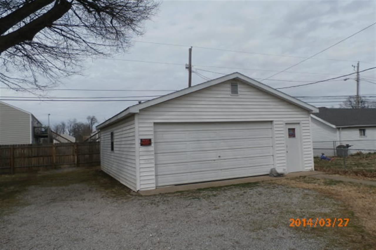 1724 E Franklin St, Evansville, IN 47711 photo 10