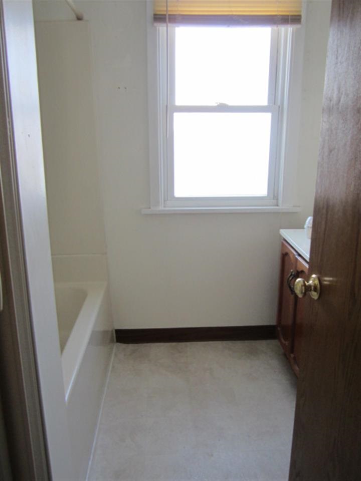 815 S 14th St, Goshen, IN 46526 photo 9