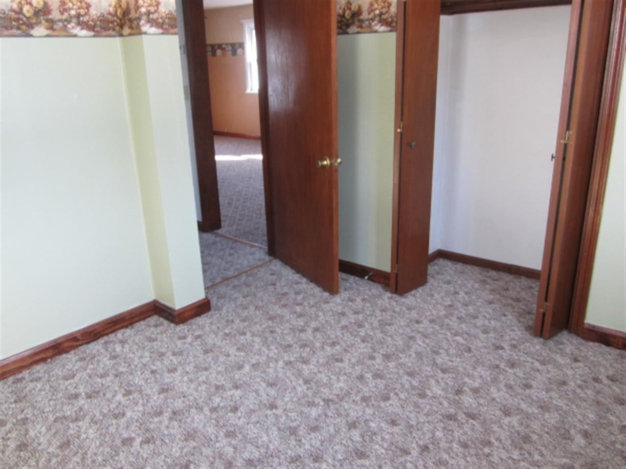 815 S 14th St, Goshen, IN 46526 photo 5