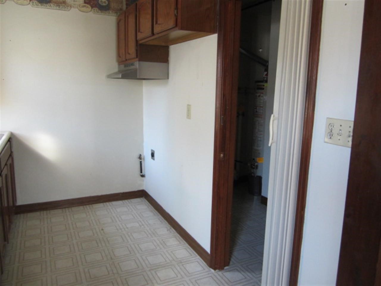 815 S 14th St, Goshen, IN 46526 photo 6