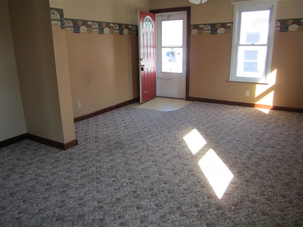 815 S 14th St, Goshen, IN 46526 photo 2