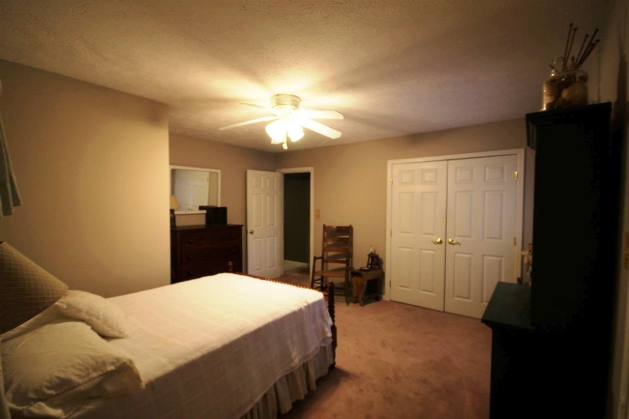418 W Water St, Newburgh, IN 47630 photo 8