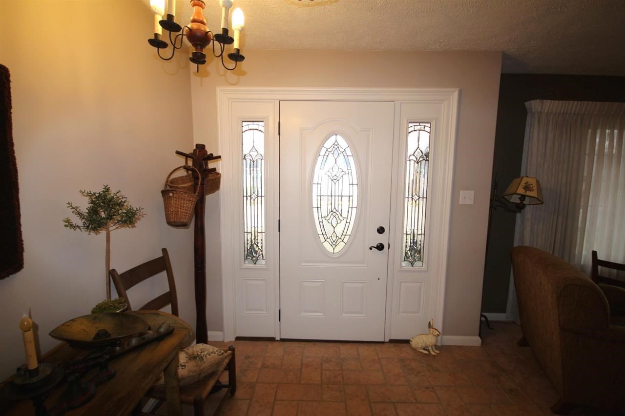 418 W Water St, Newburgh, IN 47630 photo 2