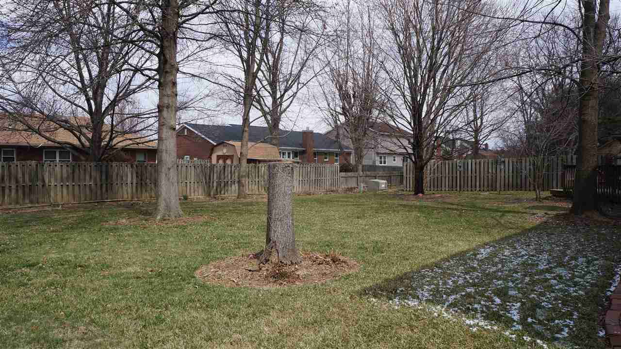 8224 Woodbriar Dr, Evansville, IN 47715 photo 28