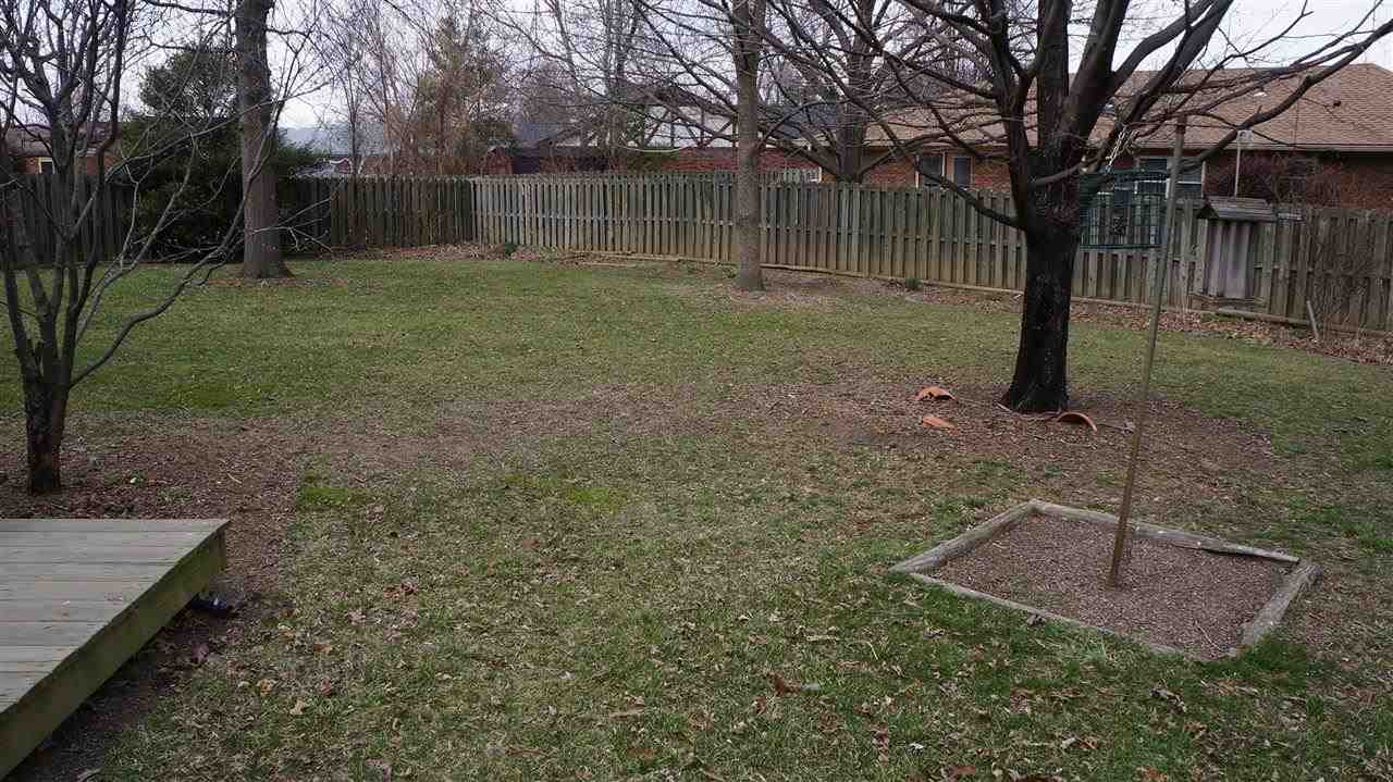 8224 Woodbriar Dr, Evansville, IN 47715 photo 29