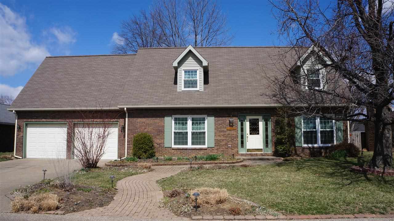 8224 Woodbriar Dr, Evansville, IN 47715 photo 1