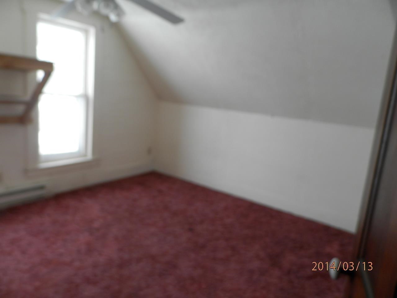 411 E Green St, Butler, IN 46721 photo 11