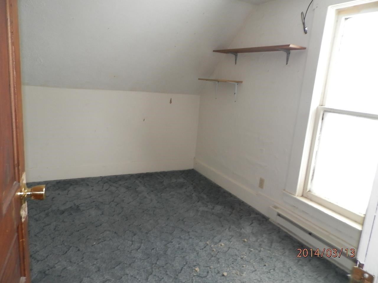 411 E Green St, Butler, IN 46721 photo 10