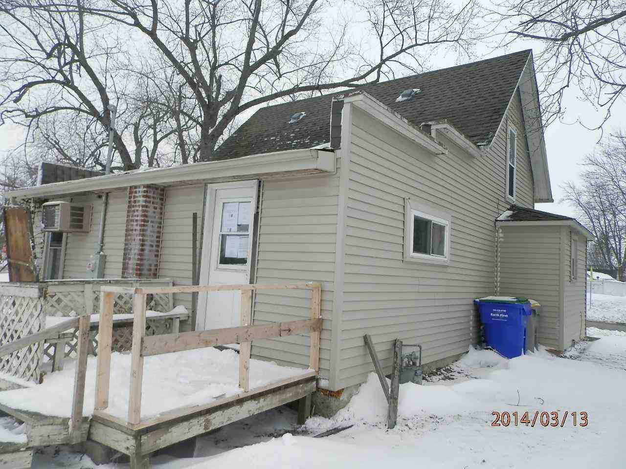 411 E Green St, Butler, IN 46721 photo 5
