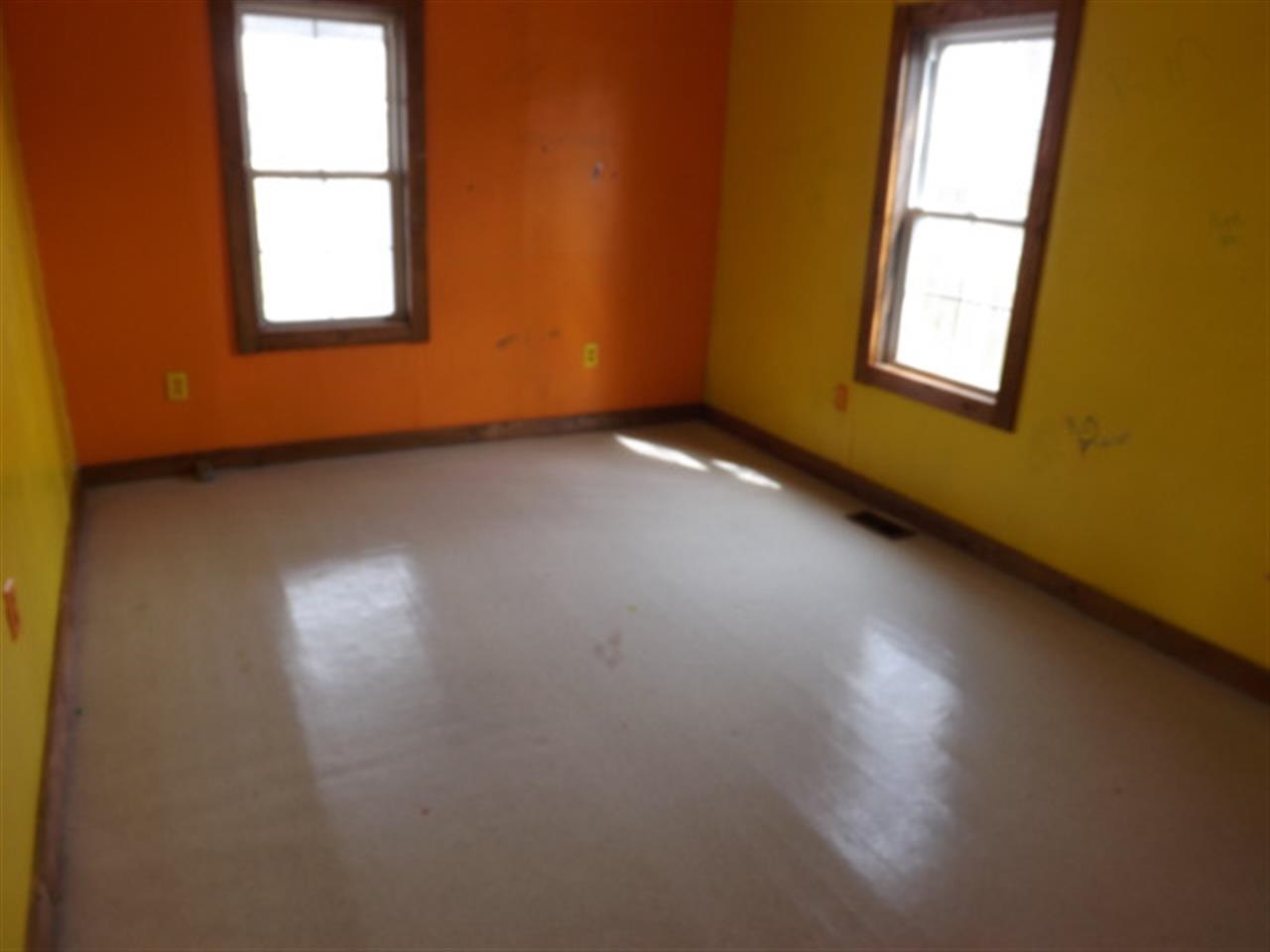 2143 W 12th St, Marion, IN 46953 photo 6