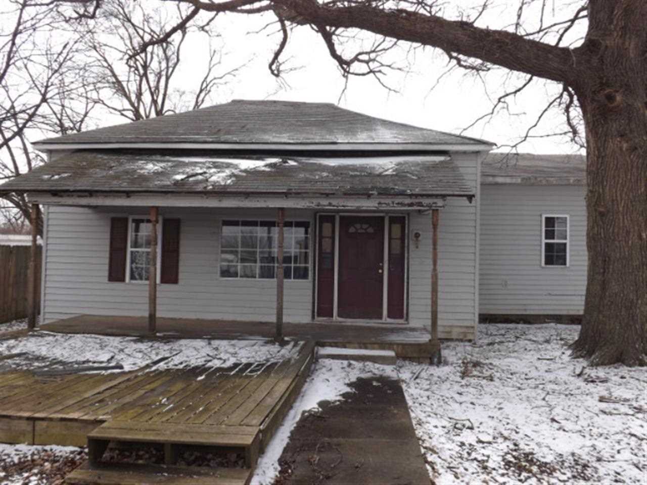 2143 W 12th St, Marion, IN 46953 photo 1