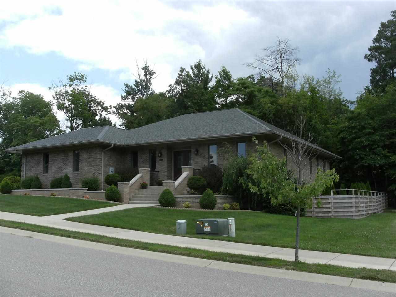 1596 S Andrew Cir, Bloomington, IN 47401 photo 1