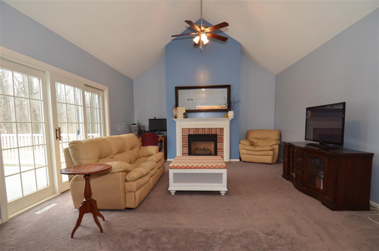 16263 Branchwood Ln, Granger, IN 46530 photo 2