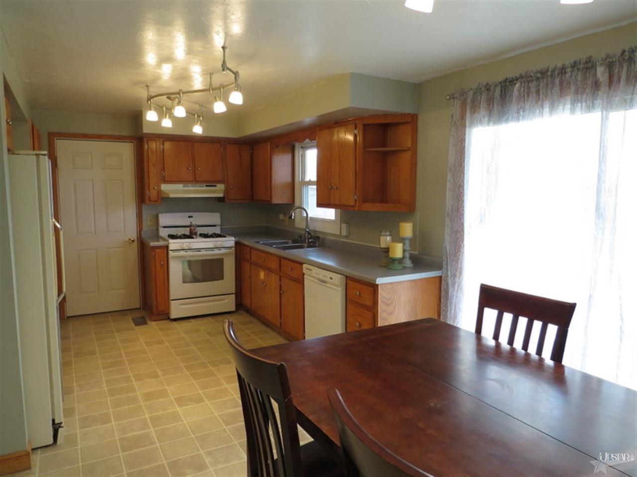 115 Ridgeview Pl, Bluffton, IN 46714 photo 5