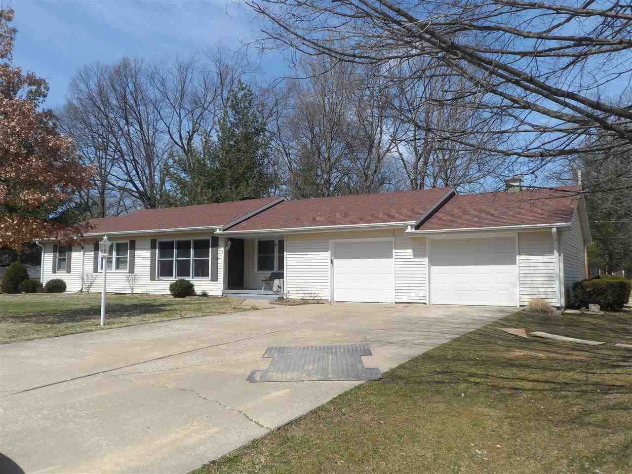8 Douglas Dr, Washington, IN 47501 photo 1