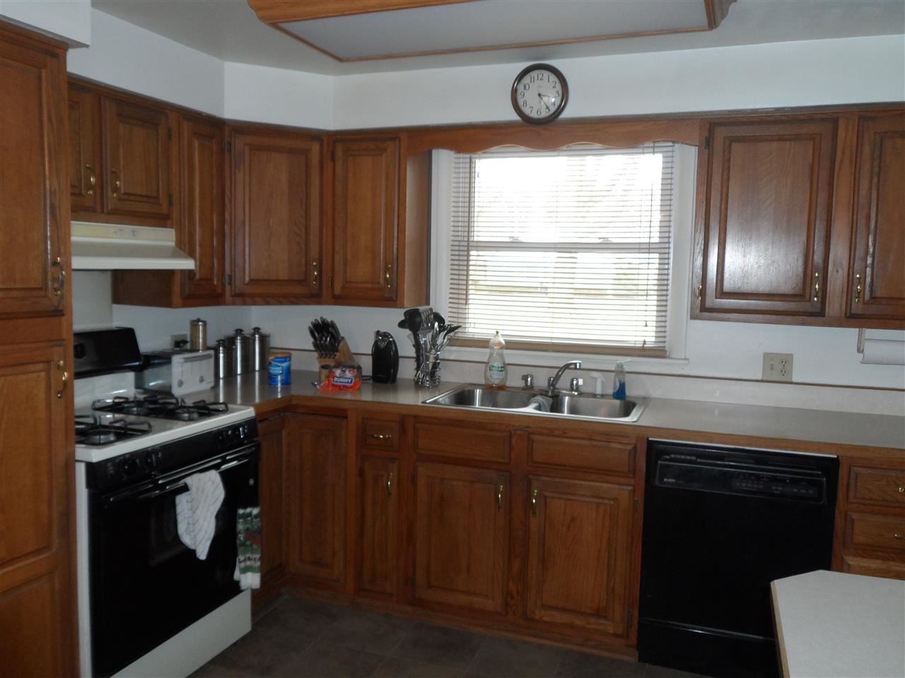 8 Douglas Dr, Washington, IN 47501 photo 5