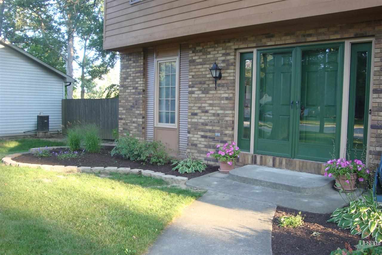 6412 Squires Pl, Fort Wayne, IN 46835 photo 3