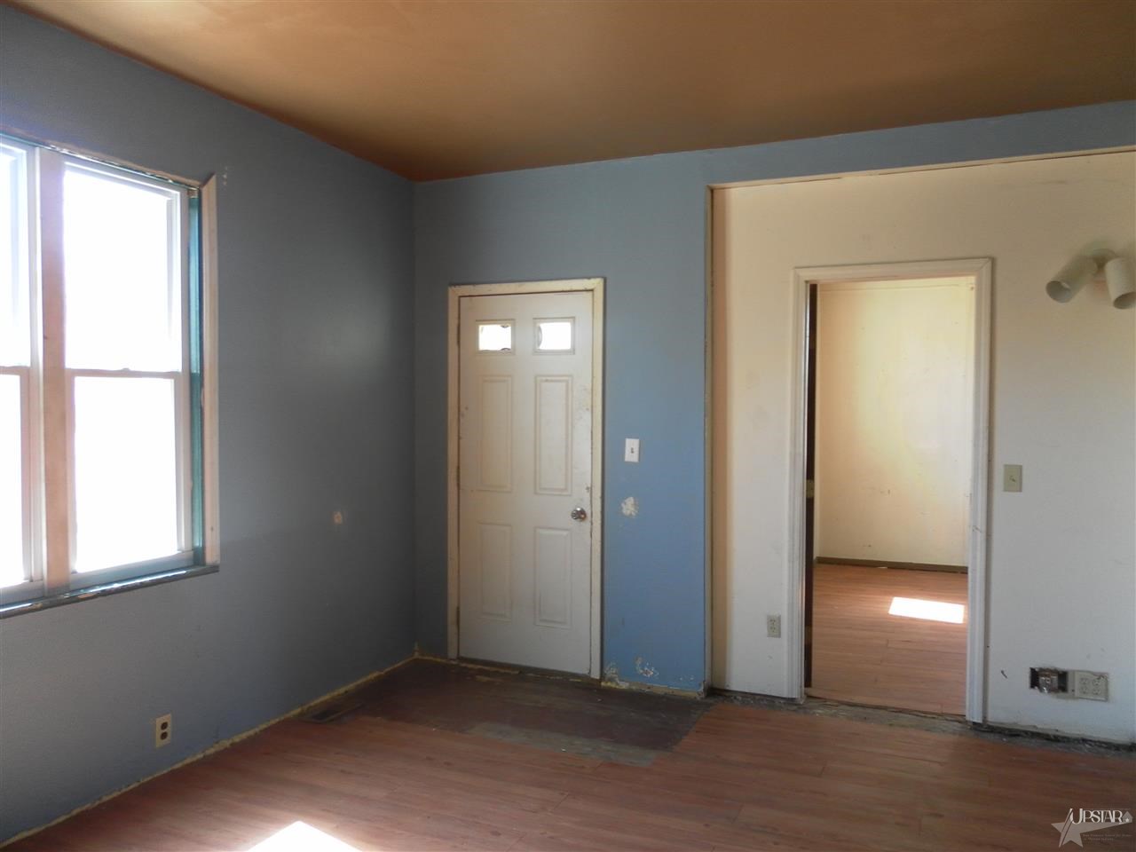 106 N Short St, Monroeville, IN 46773 photo 3