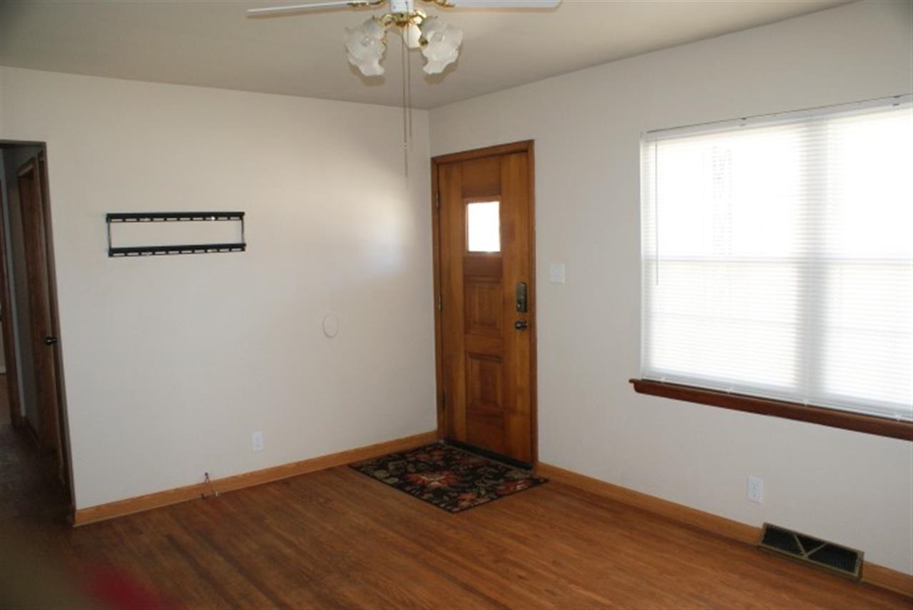405 E Olmstead Ave, Evansville, IN 47711 photo 3
