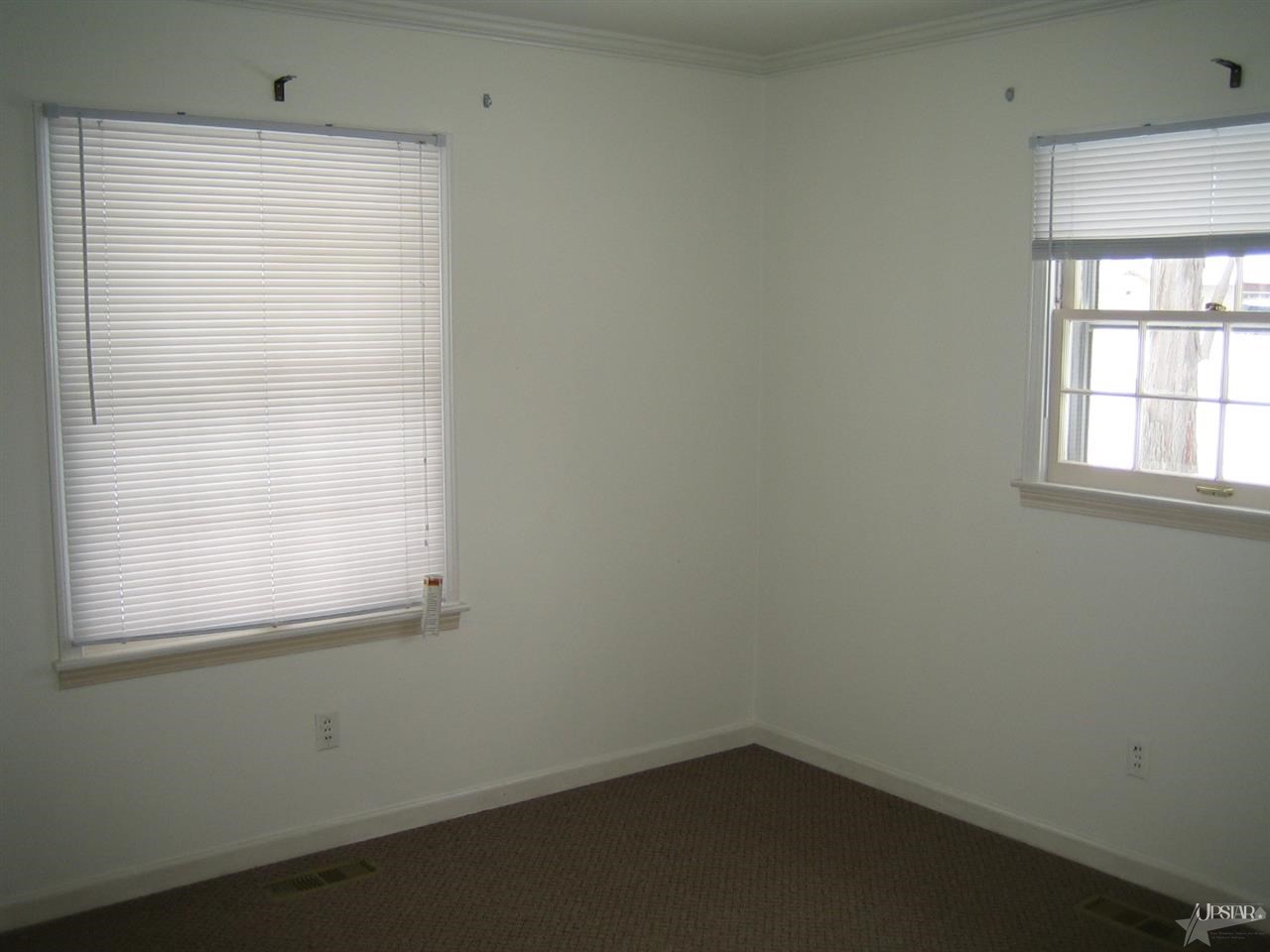 1027 Crestway Dr, Fort Wayne, IN 46819 photo 6