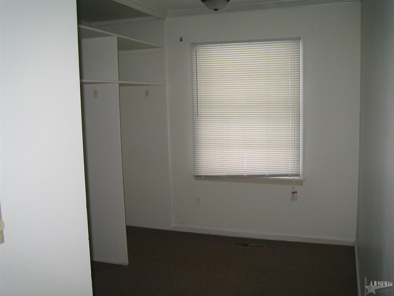 1027 Crestway Dr, Fort Wayne, IN 46819 photo 5