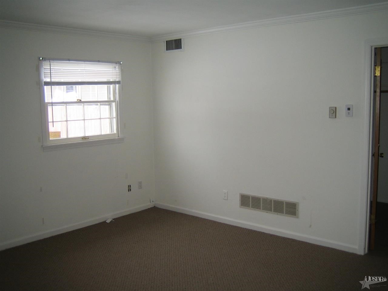 1027 Crestway Dr, Fort Wayne, IN 46819 photo 9