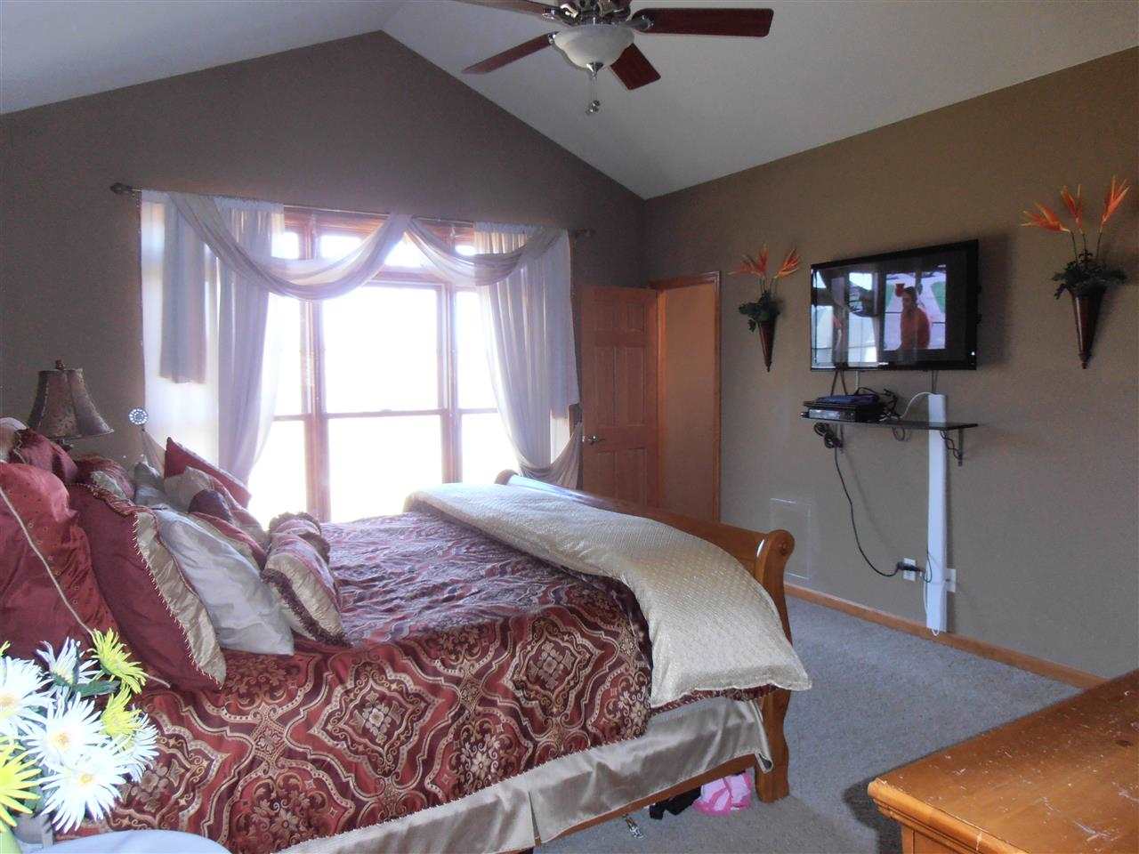 11451 S Lake Dr, Granger, IN 46530 photo 9