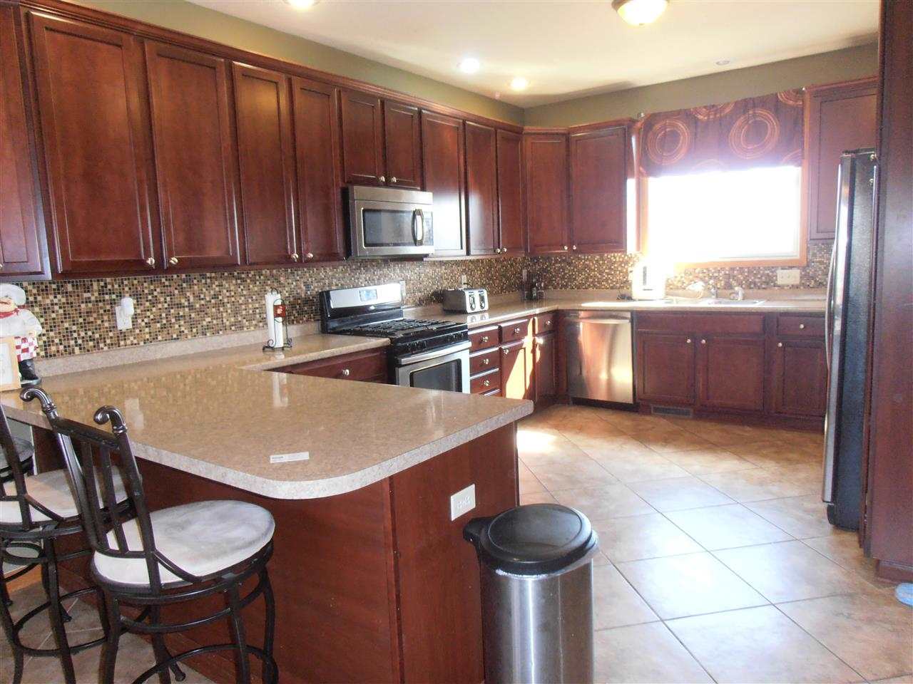11451 S Lake Dr, Granger, IN 46530 photo 6