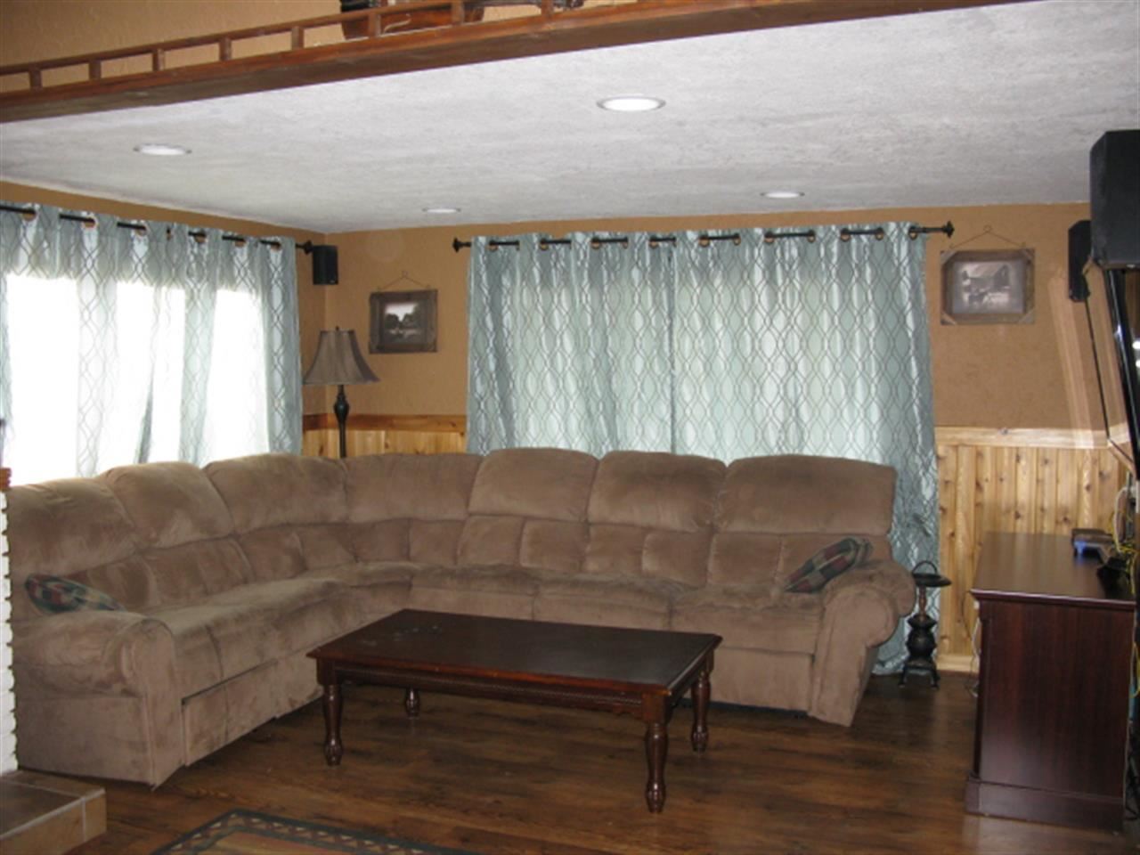 314 3rd St, Saint Joe, IN 46785 photo 4