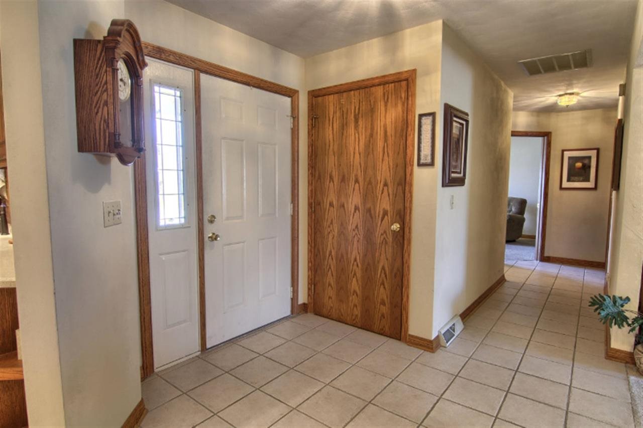 4017 Kurtis Ct, Kokomo, IN 46902 photo 2