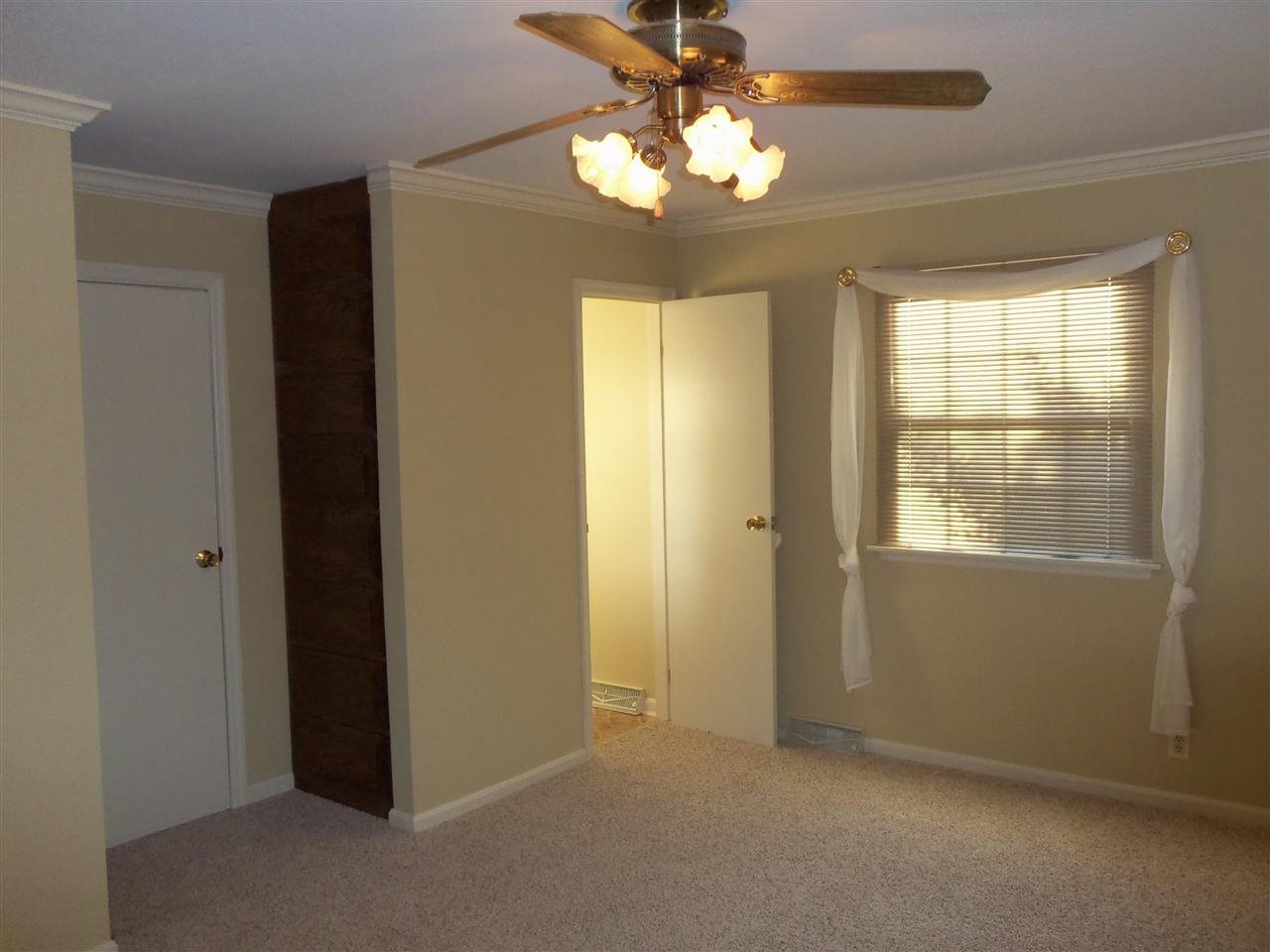 521 Kirkwood Dr, Evansville, IN 47715 photo 20