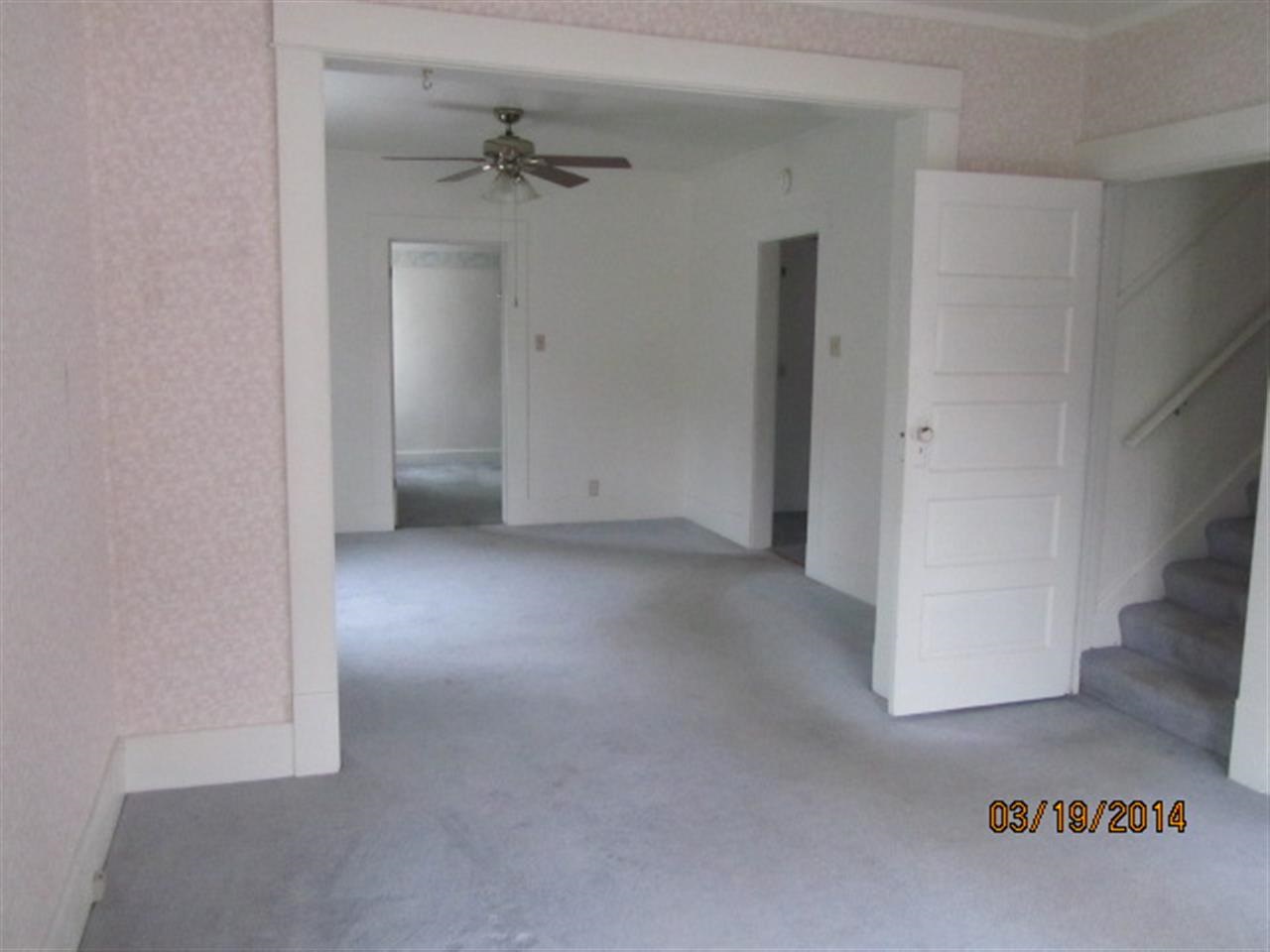 723 Pearl St, Plymouth, IN 46563 photo 2