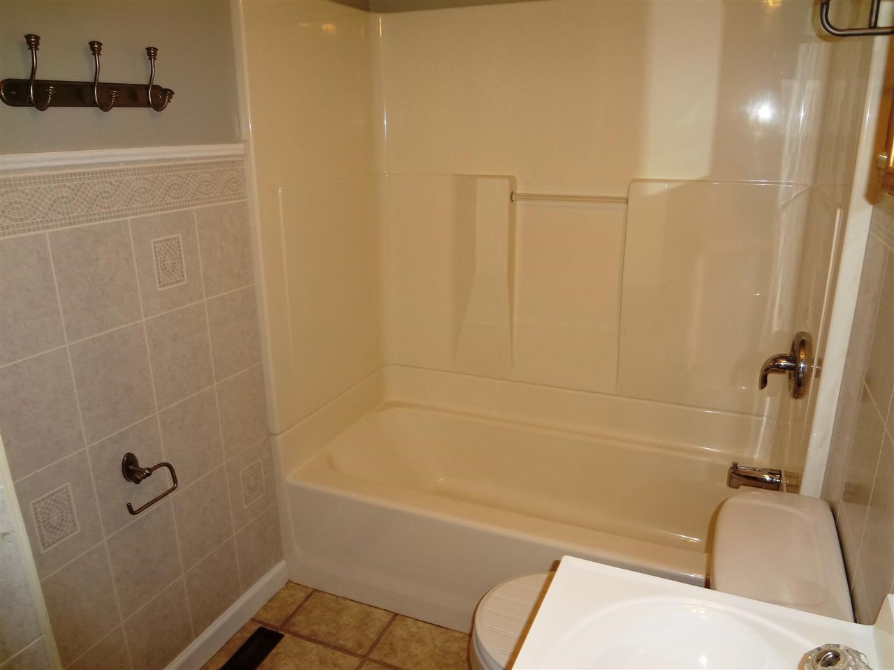 5118 Stratford Rd, Evansville, IN 47710 photo 13