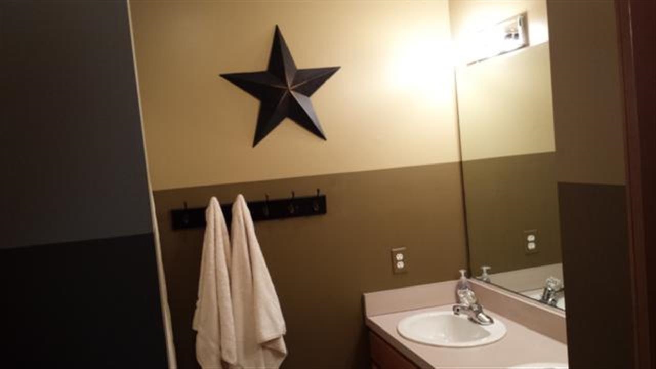 977 Highfield Ct, Middlebury, IN 46540 photo 13