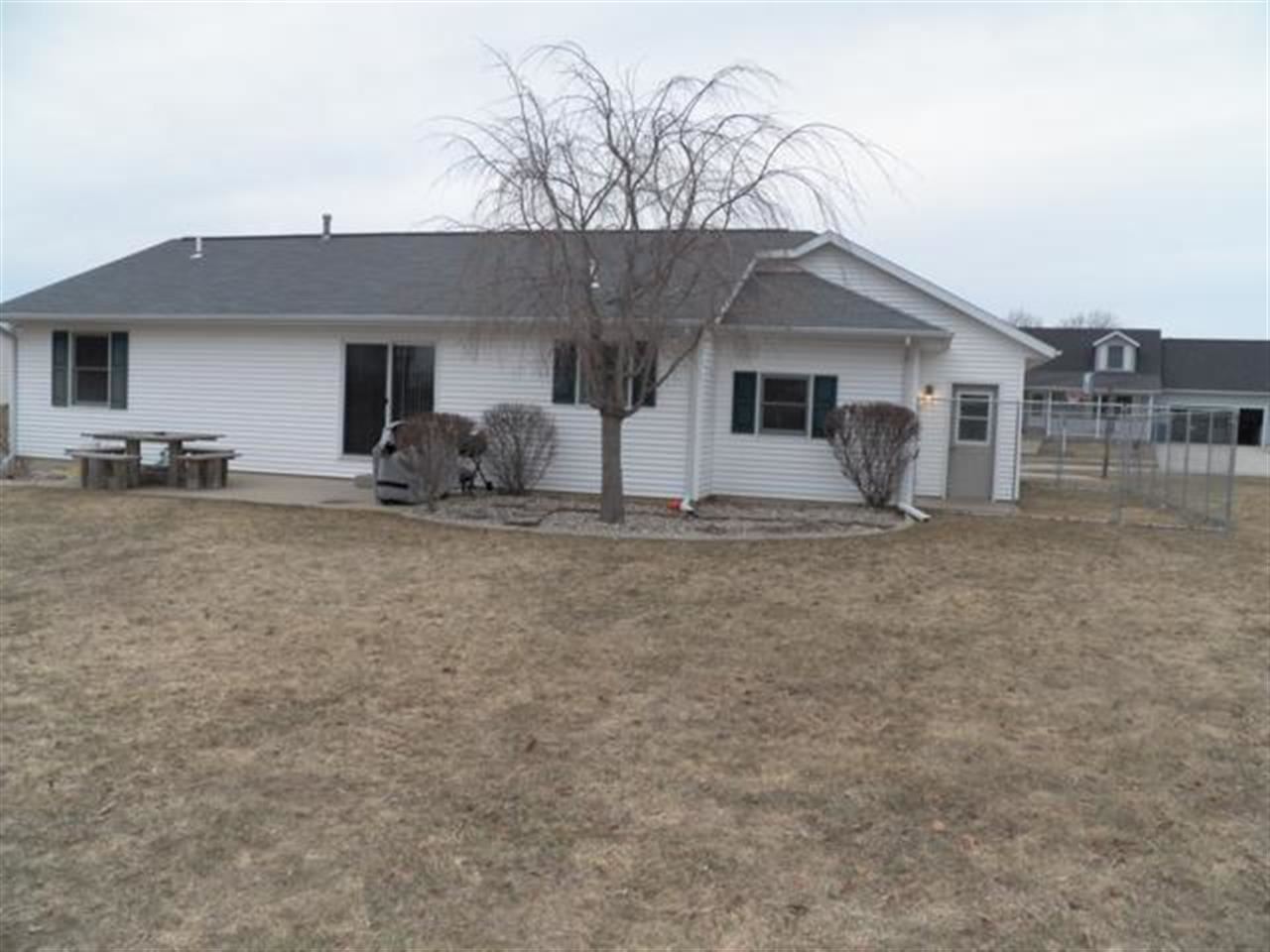 977 Highfield Ct, Middlebury, IN 46540 photo 5