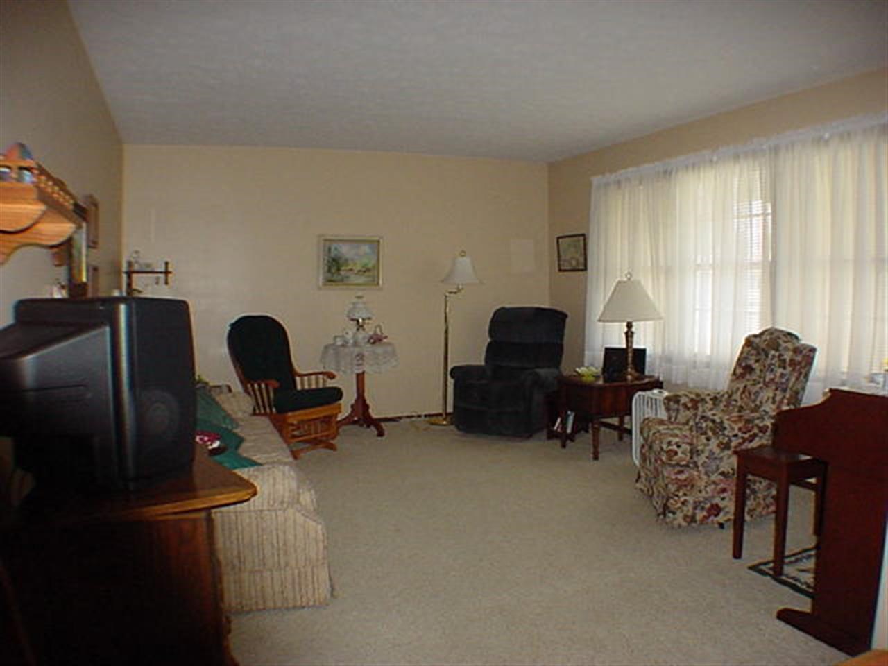 404 W South St, Boswell, IN 47921 photo 3