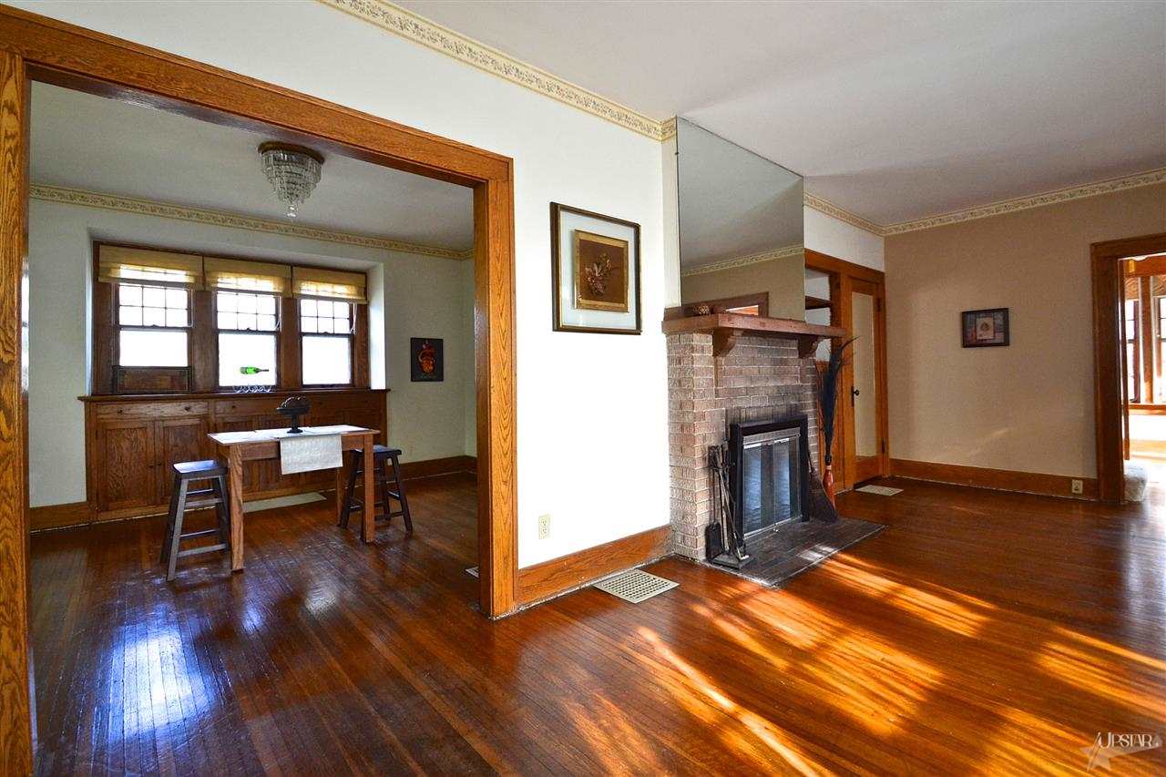 308 S Seminole Cir, Fort Wayne, IN 46807 photo 4