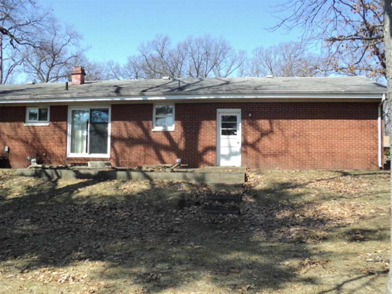 3712 Brentwood Dr, South Bend, IN 46628 photo 2