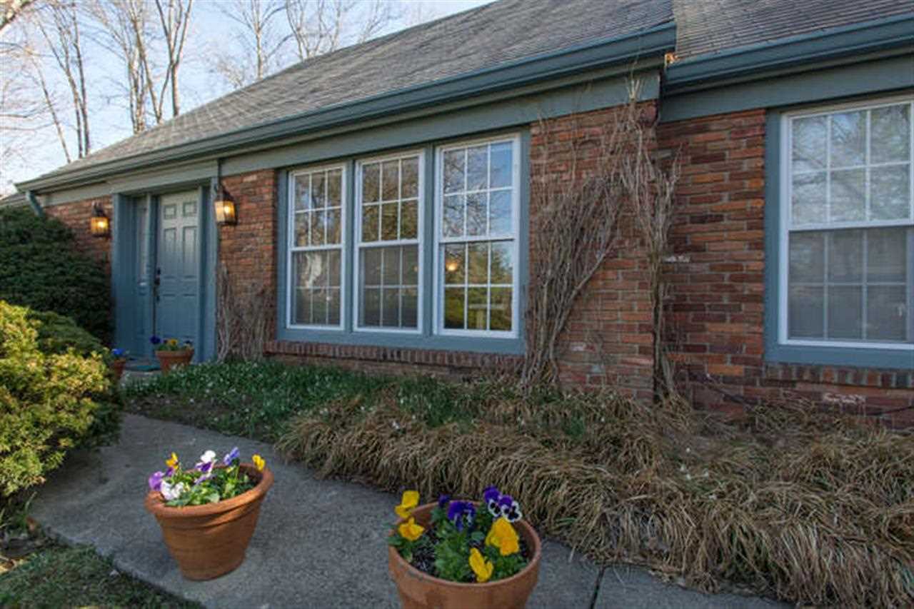 2713 E Rock Creek Ct, Bloomington, IN 47401 photo 3
