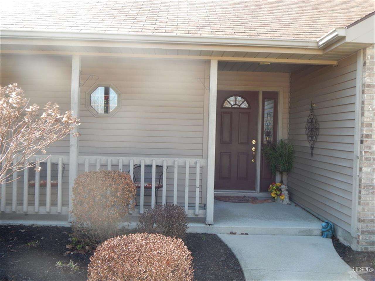 1516 Parlor City Dr, Bluffton, IN 46714 photo 3