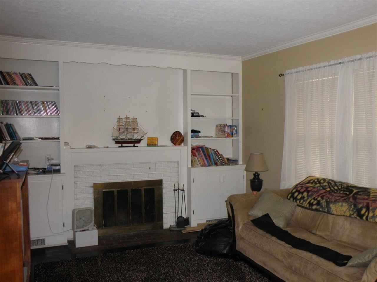 1309 S 8th St, Goshen, IN 46526 photo 6