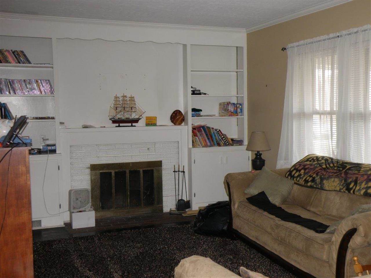1309 S 8th St, Goshen, IN 46526 photo 5